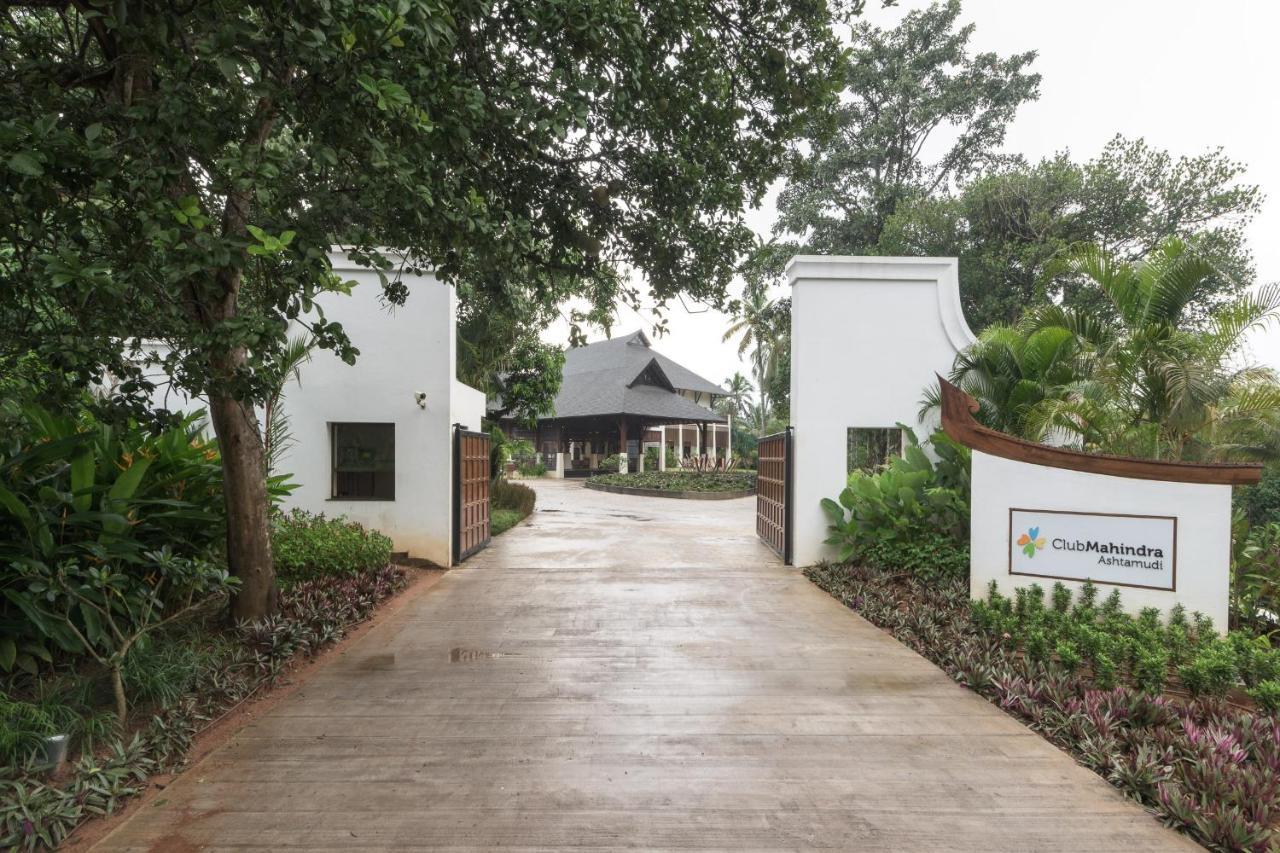 Club Mahindra Ashtamudi Hotel Nīndakara Eksteriør billede